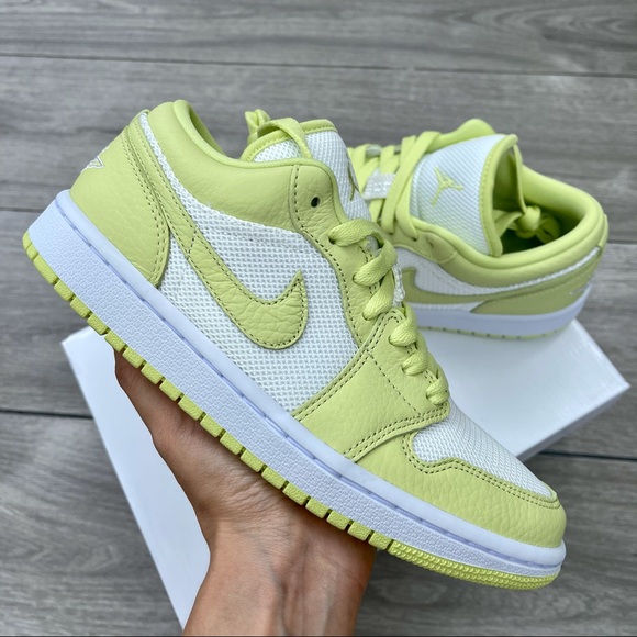 Air Jordan 1 low Women’s 🥑 Creamy Avocado 🥑